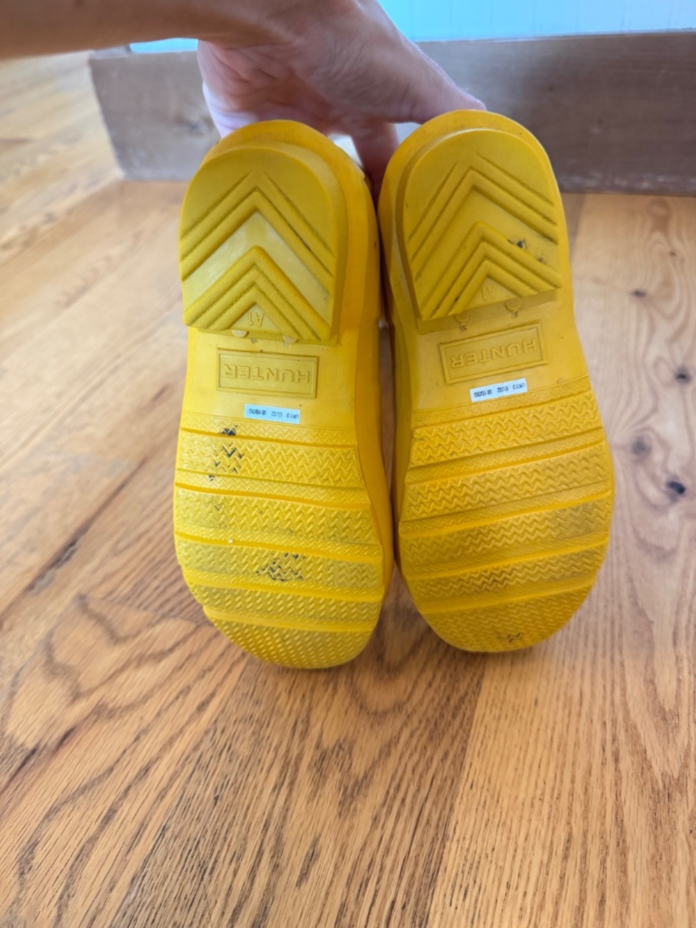 Hunter Original Kids' Classic Rain Boot in Yellow (Little Kid/Big Kid Size US 1) - Picture 11 of 11
